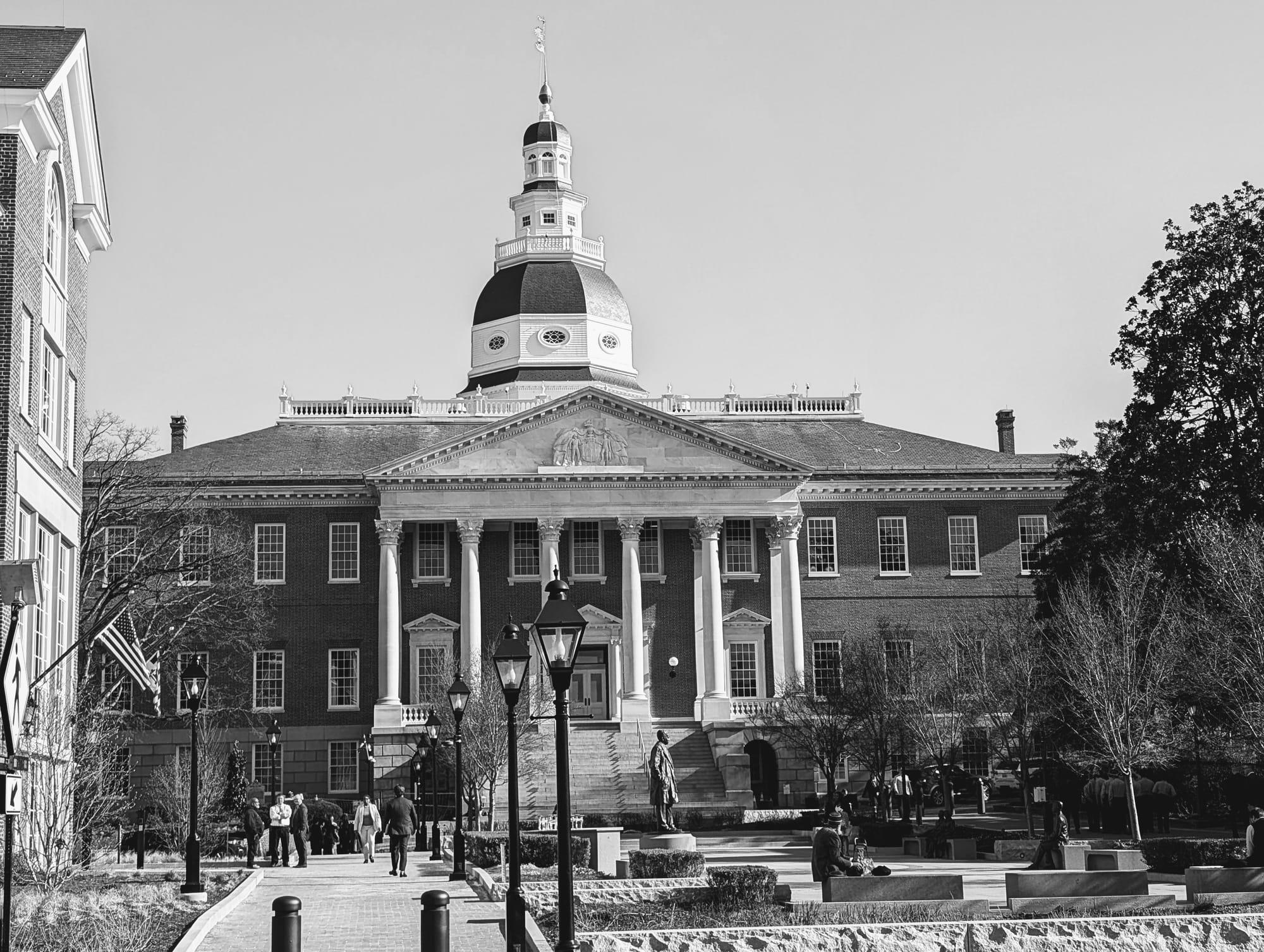 OPC and ‘paraphernalia’ decrim bills miss key deadline in Maryland